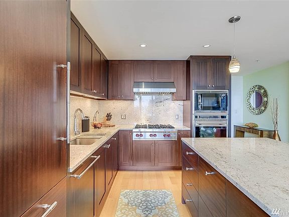 5th image of 10700 NE 4th St Unit 2406