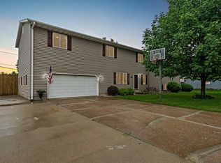 1518 3rd Ave, Camanche, IA 52730