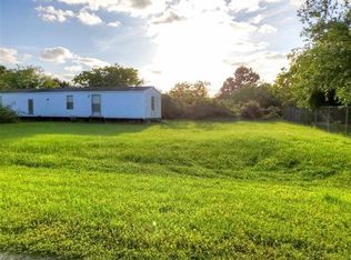 100 Kelly Rd, Anahuac, TX 77514