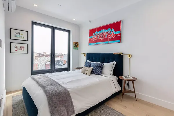 Rented by Oxford Property Group | media 9