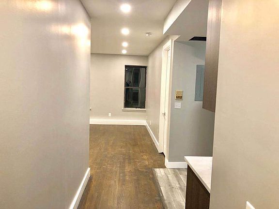 3rd image of 545 46th St APT C