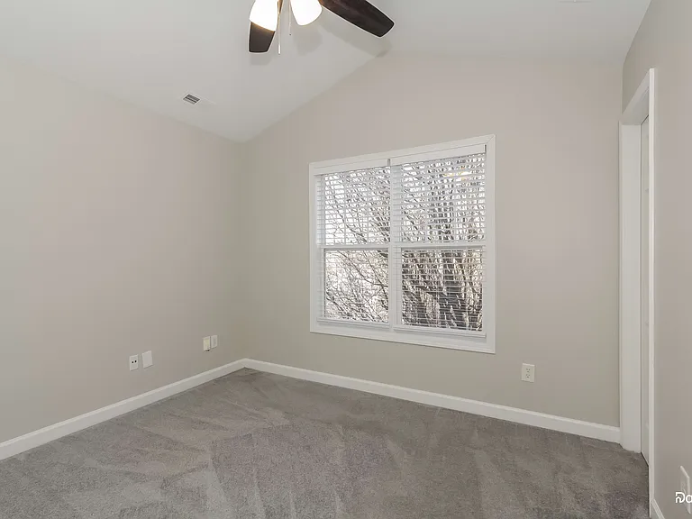 7943 Rolling Meadows Ln — Photo 9