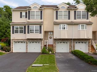 1206 Pondview Loop, Wappingers Falls, NY 12590