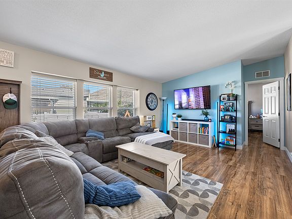 3rd image of 1030 Ricardo Rd #73