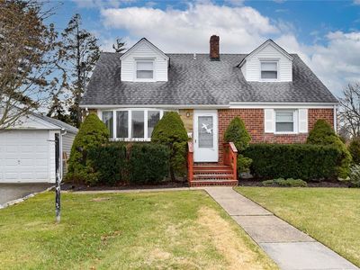 236 NE Jackson Avenue, Syosset, NY, 11791