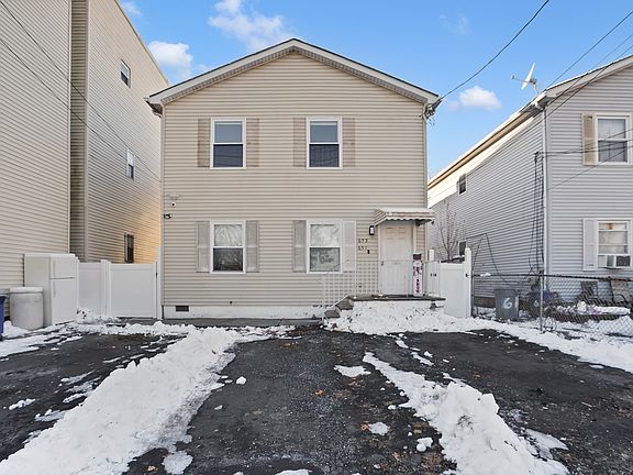 2nd image of 651-653 S 17th St #2