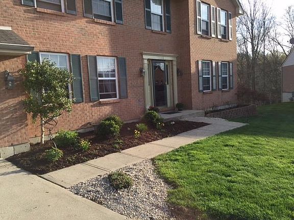 3rd image of 11598 Yorktown Ct