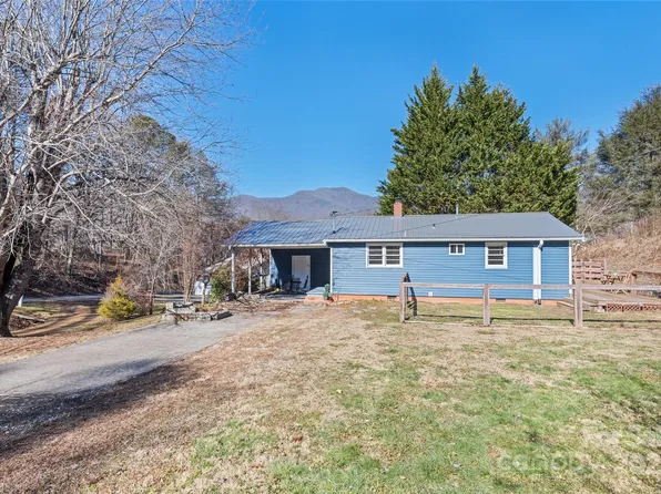 143 Lee St, Sylva, NC 28779