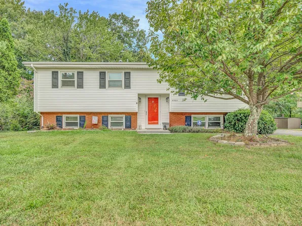 4965 Showalter Rd NW, Roanoke, VA 24017