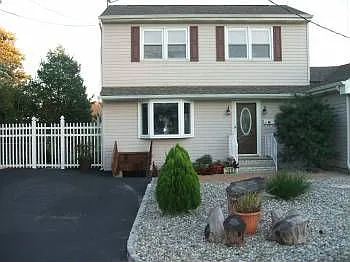 152 Twilight Ave photo 1