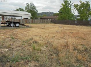 478 NE Russell Ave, Roseburg, OR 97470