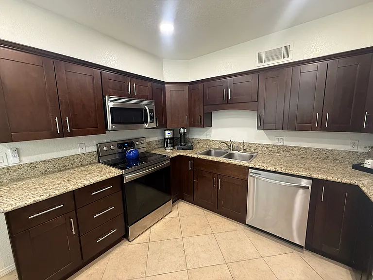 261 Cottonwood Dr — Photo 48