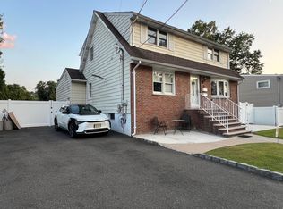 18 Birk St FLOOR 2, Saddle Brook, NJ 07663