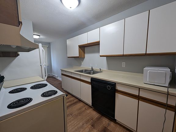 5th image of 8333 Autumnwood Dr #C