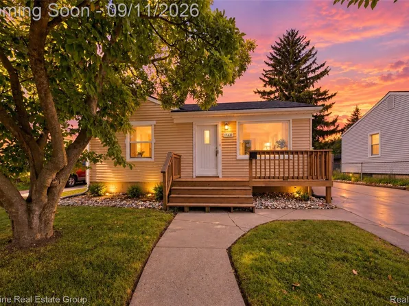 17231 Beech Daly Rd, Redford, MI 48240