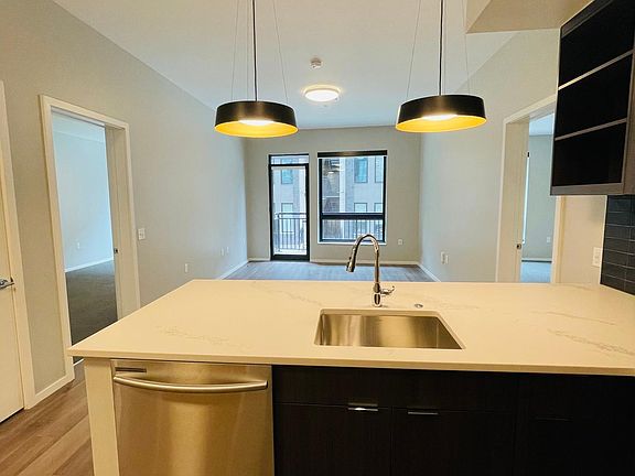 5th image of 1022 Harrison St #514