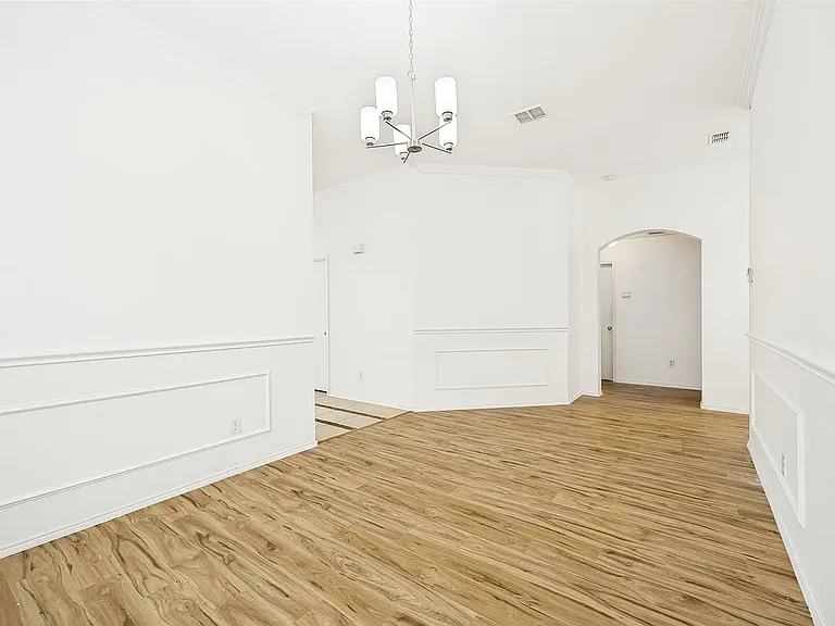 202 Trenton Dr — Photo 25