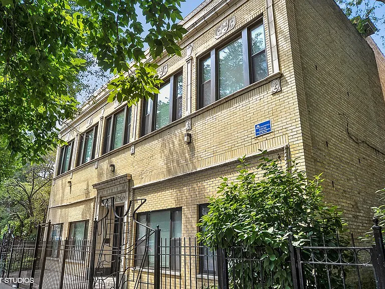 4022-24 N. Sheridan Rd. — Photo 13