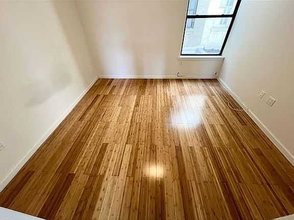 5th image of 36-06 Ditmars Blvd #2A