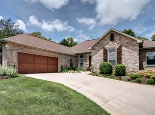 906 Silver Bluff Cir, Reeds Spring, MO 65737