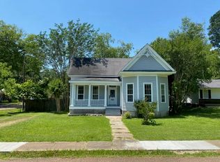 301 Dampeer St, Crystal Springs, MS 39059