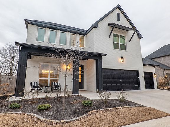 3rd image of 3957 W Dahlia Way