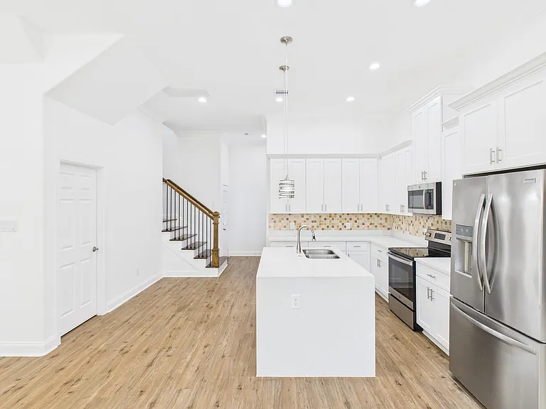 4619 Stassen St #B — Photo 7