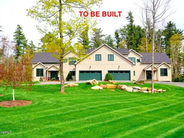 825 Mallard Ln, Lee, MA 01238