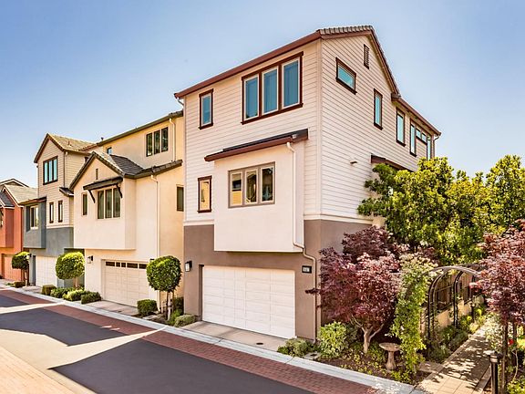 2nd image of 3527 Alma Village Cir