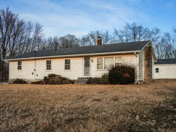 310 S West St, Russiaville, IN 46979