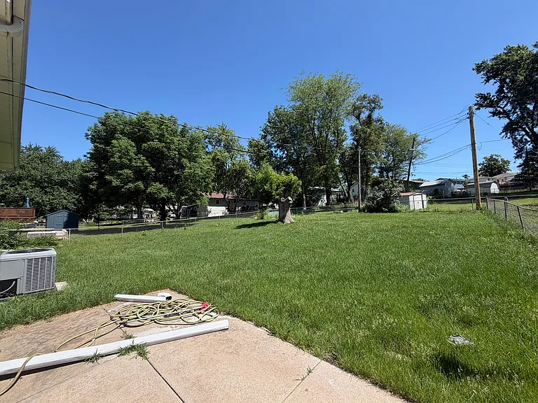 4709 Parkview Dr — Photo 13