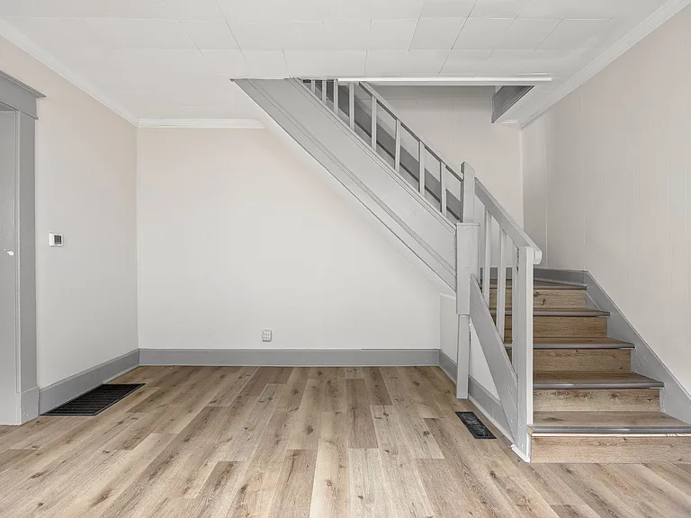 2101 Singleton St #2103 — Photo 13