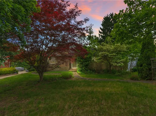 326 Pinevue Dr, Monroeville, PA 15146