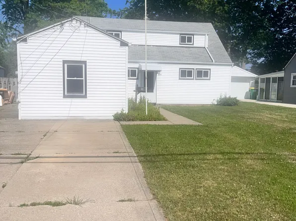 419 Clarmont Rd, Willowick, OH 44095