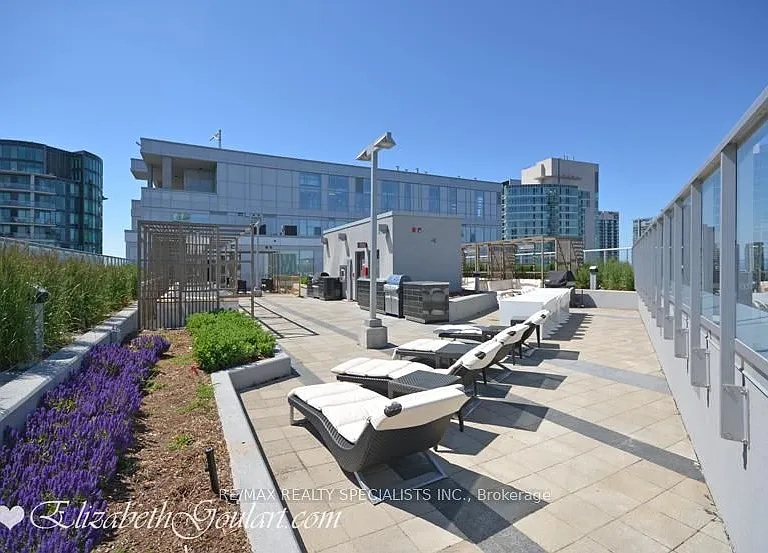 352 Front St W #1007 — Photo 22