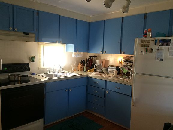 Lots of cabinets 