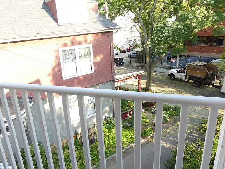 130 Harvard St #3 — Photo 10