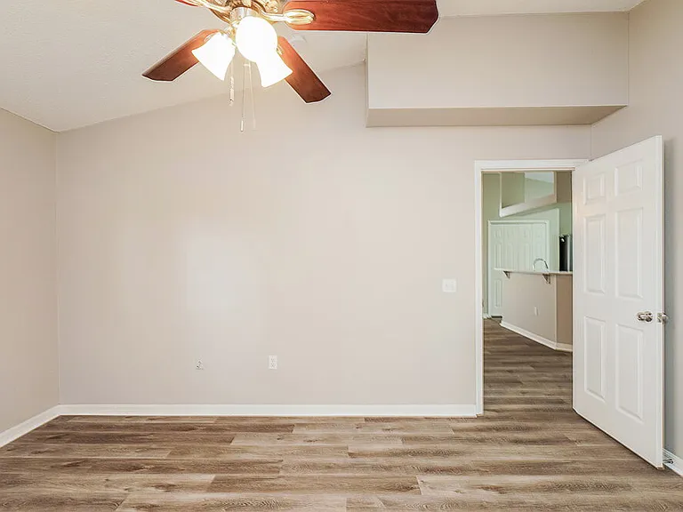 459 Flamingo Ct — Photo 8