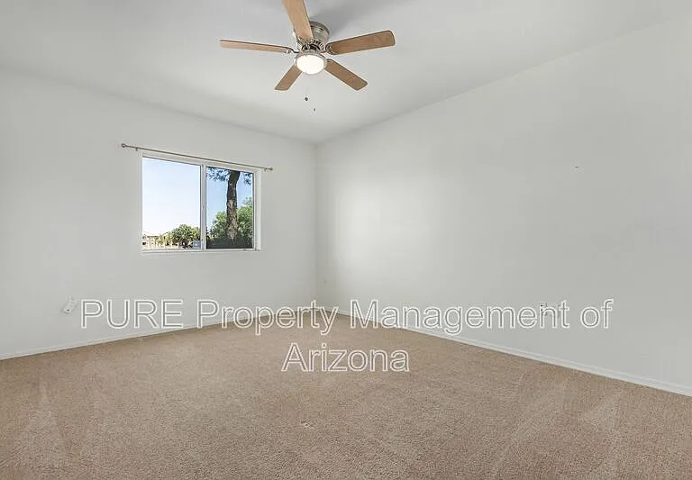 10401 N 52nd St #121 — Photo 5