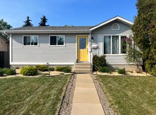 1912 145a Ave NW #1A, Edmonton, AB