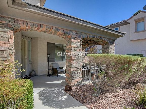 3rd image of 978 Armandito Dr