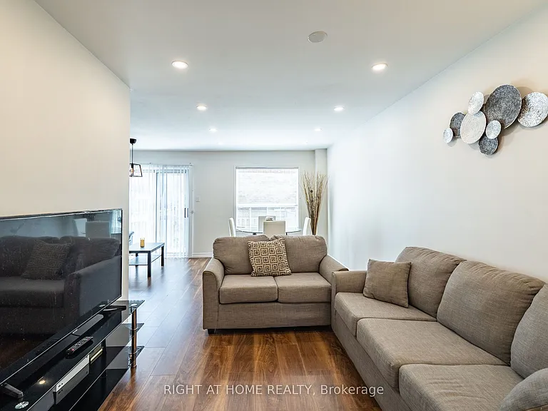 3974 Discovery Ct — Photo 13