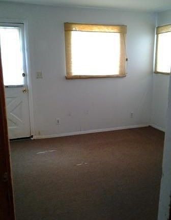 5th image of 380-380 E Main St