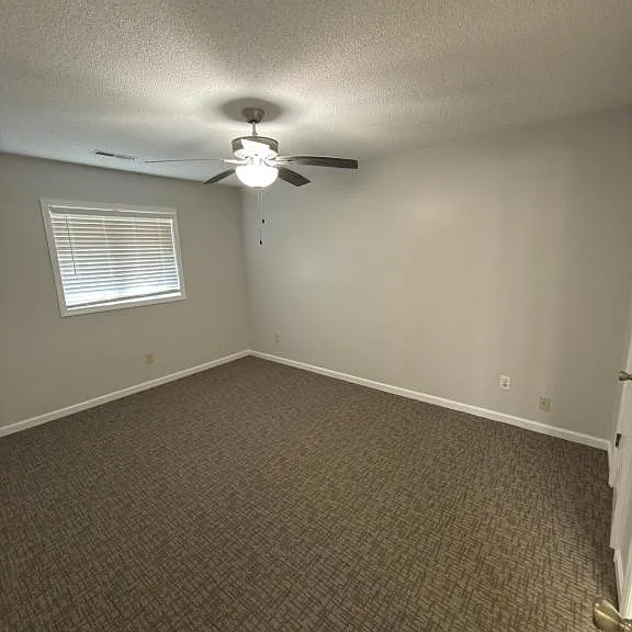 204 Double Eagle Dr #F-1 — Photo 6