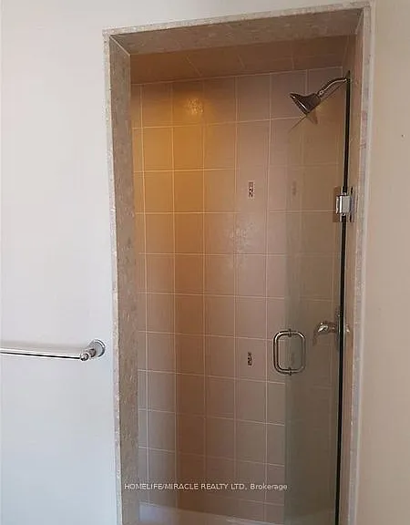 35 Sherway St — Photo 11