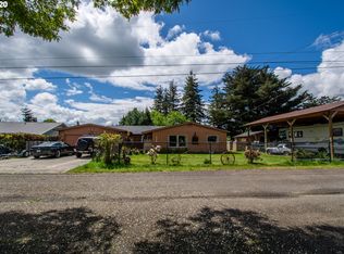 1347 W 10th St, Coquille, OR 97423