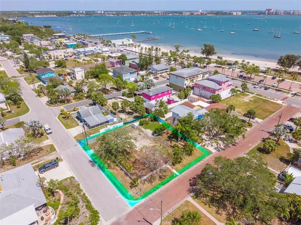 3102 57th St S Lot 10, Saint Petersburg, FL 33707