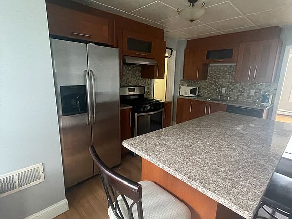 2nd image of 73 Lyman Ave #2