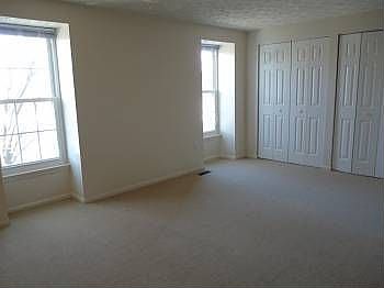 4th image of 652 Coral Reef Dr