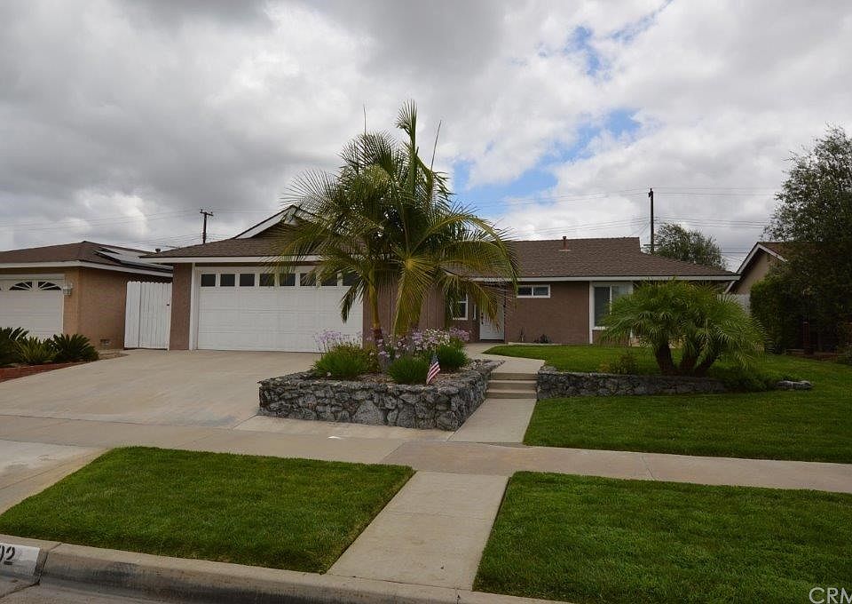 1st image of 12002 Tigrina Ave